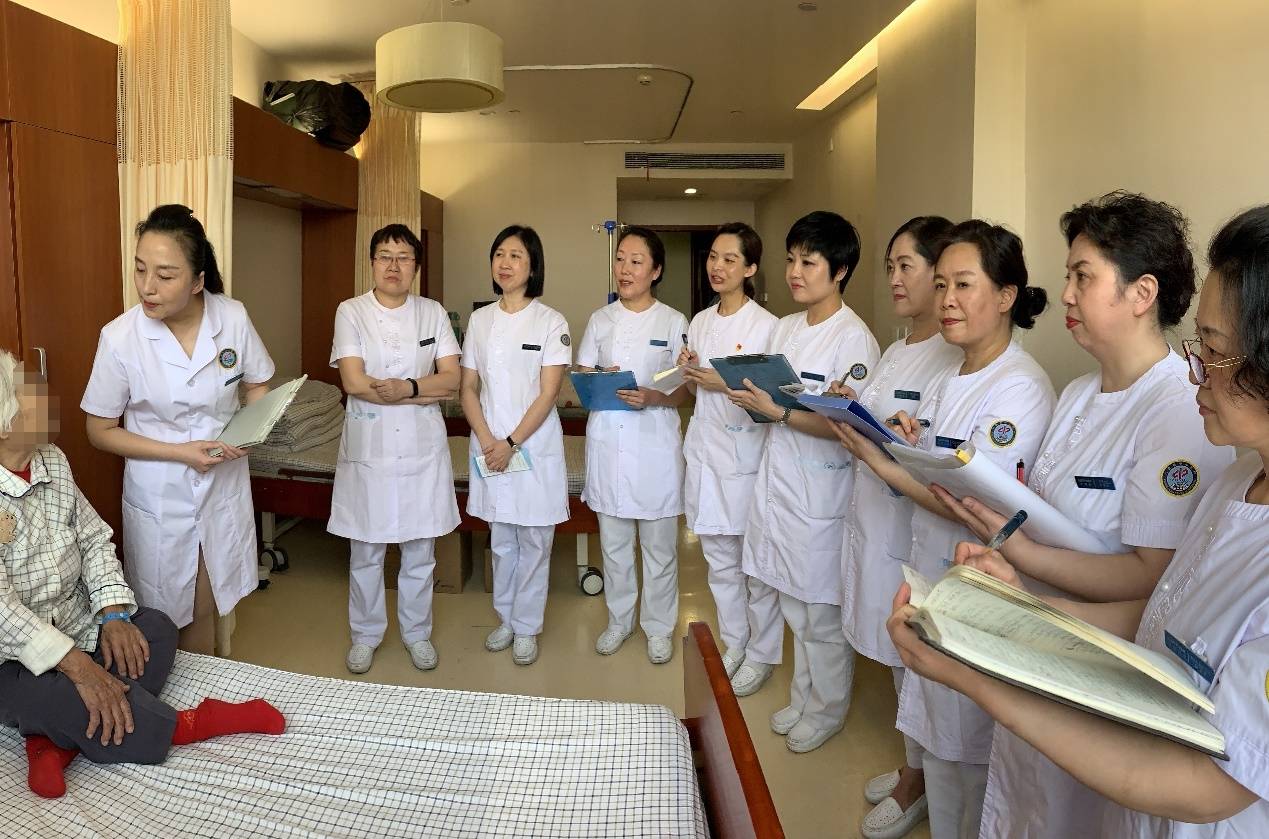 北京安贞医院吉林医院·长春市中心医院祝全市护理战线的同仁们节日快乐