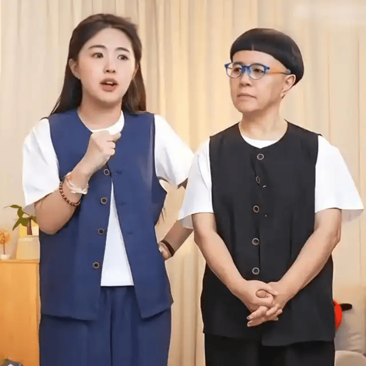 金龟子母女直播引热议<strong></p>
<p>火链虚拟币</strong>，女儿1分钟视频报价15万