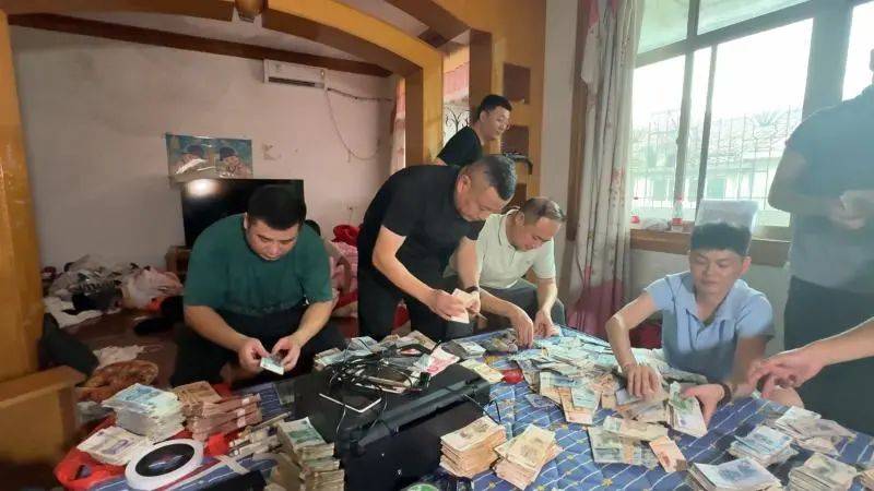 每天印多少花多少<strong></p>
<p>交换虚拟币</strong>,夫妻俩家中合伙印制20多万元假币,双双被拘