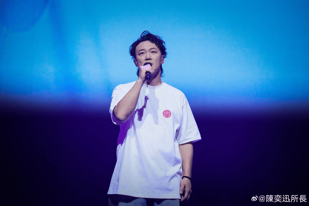 网传陈奕迅去世<strong></p>
<p>虚拟币版通</strong>,歌手叶晓粤:假新闻,已向其助手求证