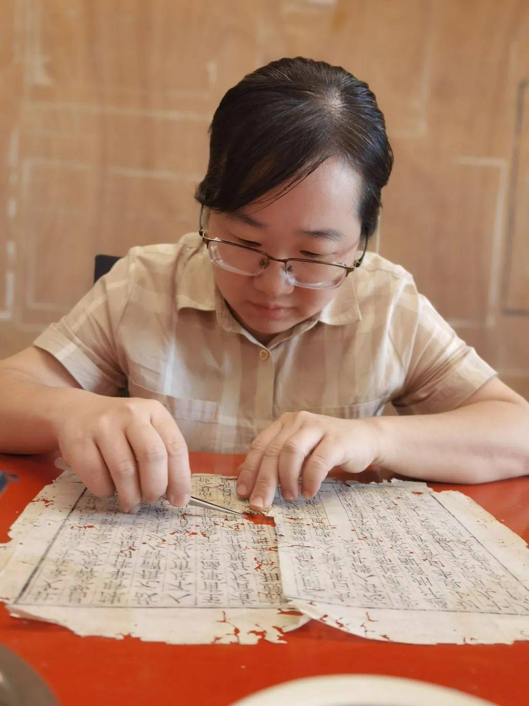 “冷板凳”一坐18年<strong></p>
<p>虚拟币网文</strong>！41岁厦门女子：要一直坐下去