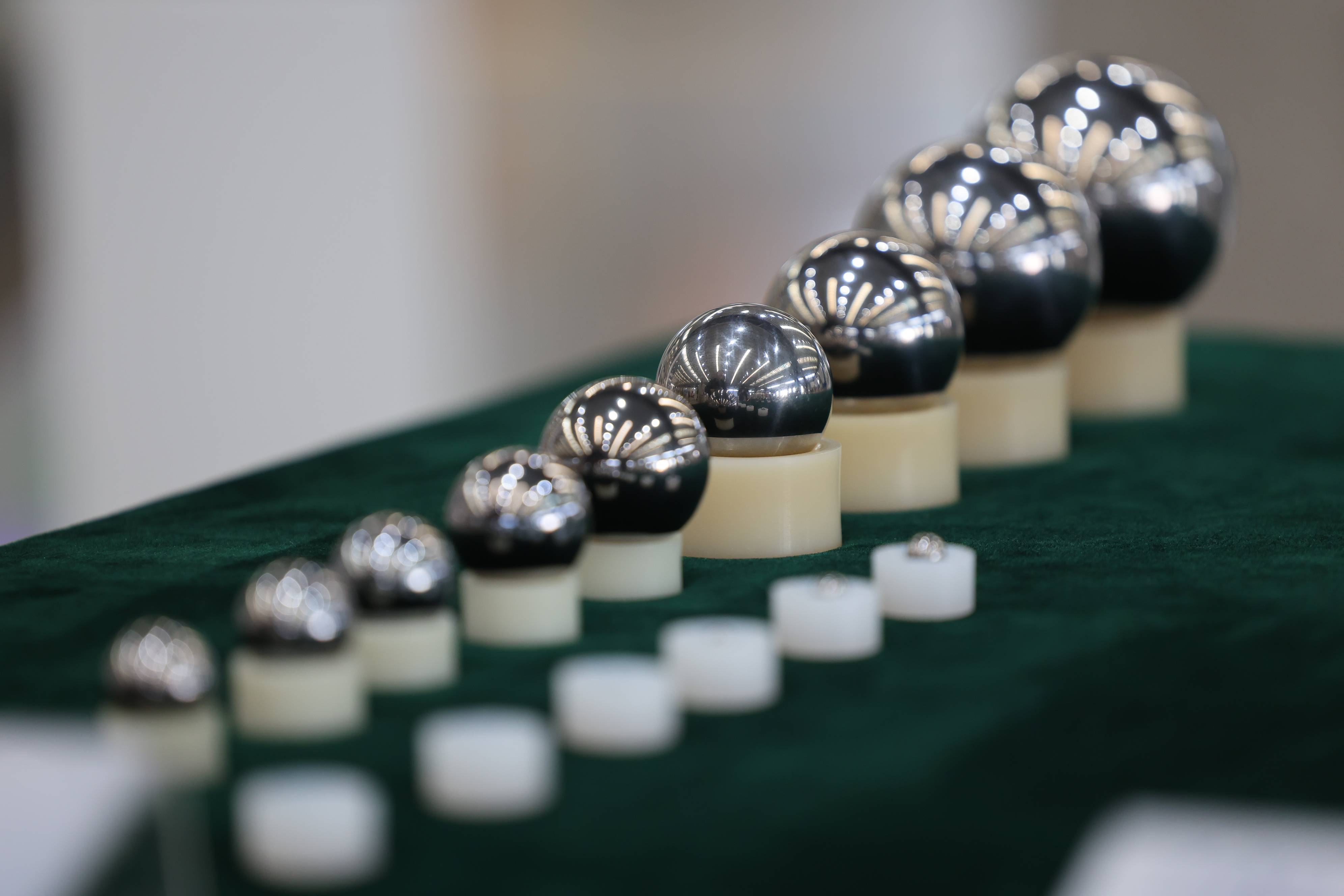 第1视点丨跟随总书记走进洛阳轴承集团 <strong></p>
<p>虚拟币网文</strong>了解先进制造业发展