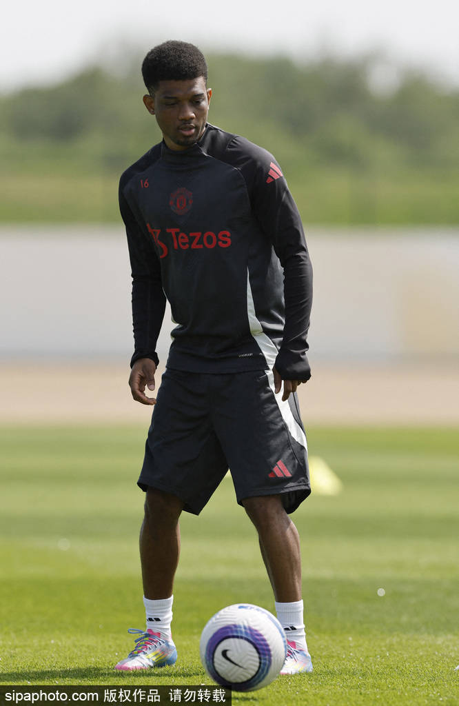 曼联医疗组封神！22岁妖锋死里逃生，欧联决赛或成救世主？