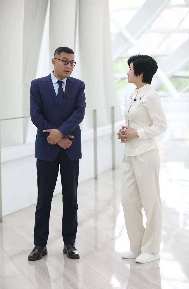 俄乌谈判无果和平难期 吴大辉：俄乌战场是各国的军事试验场｜专访