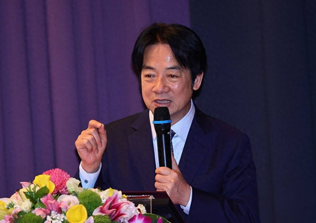 大陆对赖清德称呼变了<strong></p>
<p>虚拟币网文</strong>，话音刚落，新台币暴涨，岛内风向一夜突变