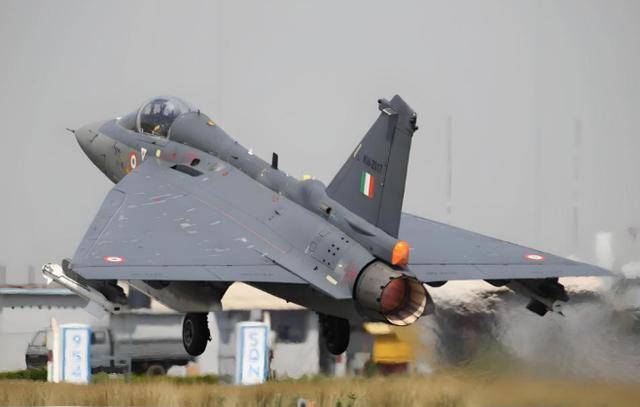 对上解放军<strong></p>
<p>wt虚拟币</strong>,印军能撑多久?12架歼20出动,实现五年前的预言