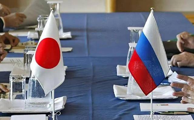 日本不宣而战<strong></p>
<p>wt虚拟币</strong>，连开66枪，只为阻止中俄登岛？美国暗中布局亚太