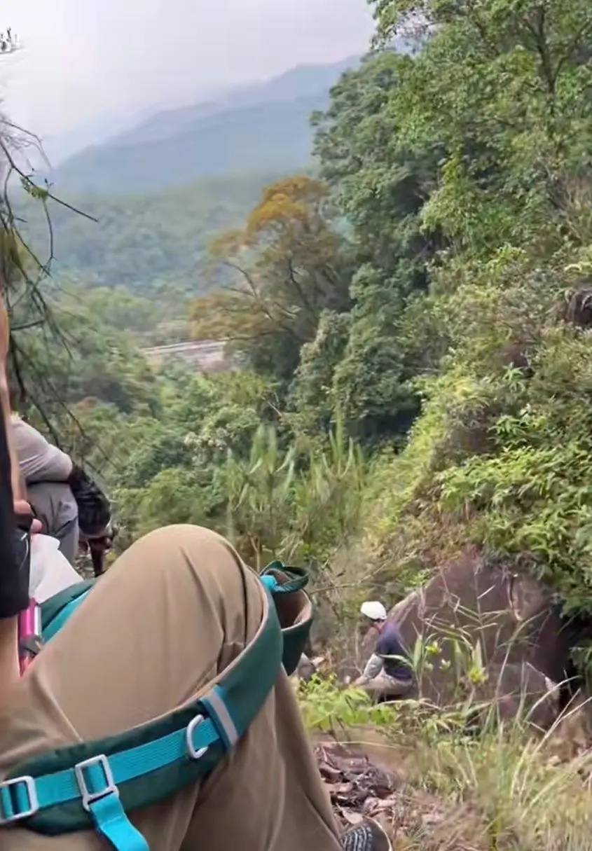 37岁女子坠崖身亡<strong></p>
<p>wt虚拟币</strong>!事发时两儿子就在一旁…官方回应