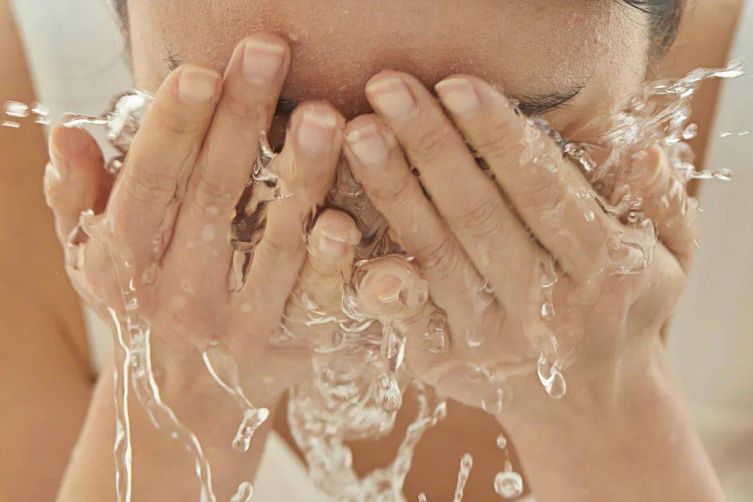 不叠被子、内裤机洗<strong></p>
<p>祥天虚拟币</strong>，这些看似偷懒的行为，其实没毛病！