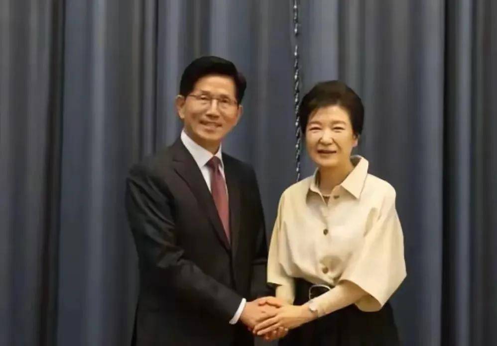 李在明胜利无望？李明博、朴槿惠联手<strong></p>
<p>拉升虚拟币</strong>，韩国大选进入白热化阶段！