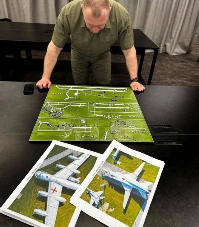 俄导弹百发百中！捣毁乌军“老巢”<strong></p>
<p>卡通虚拟币</strong>，316架无人机全被炸成碎片