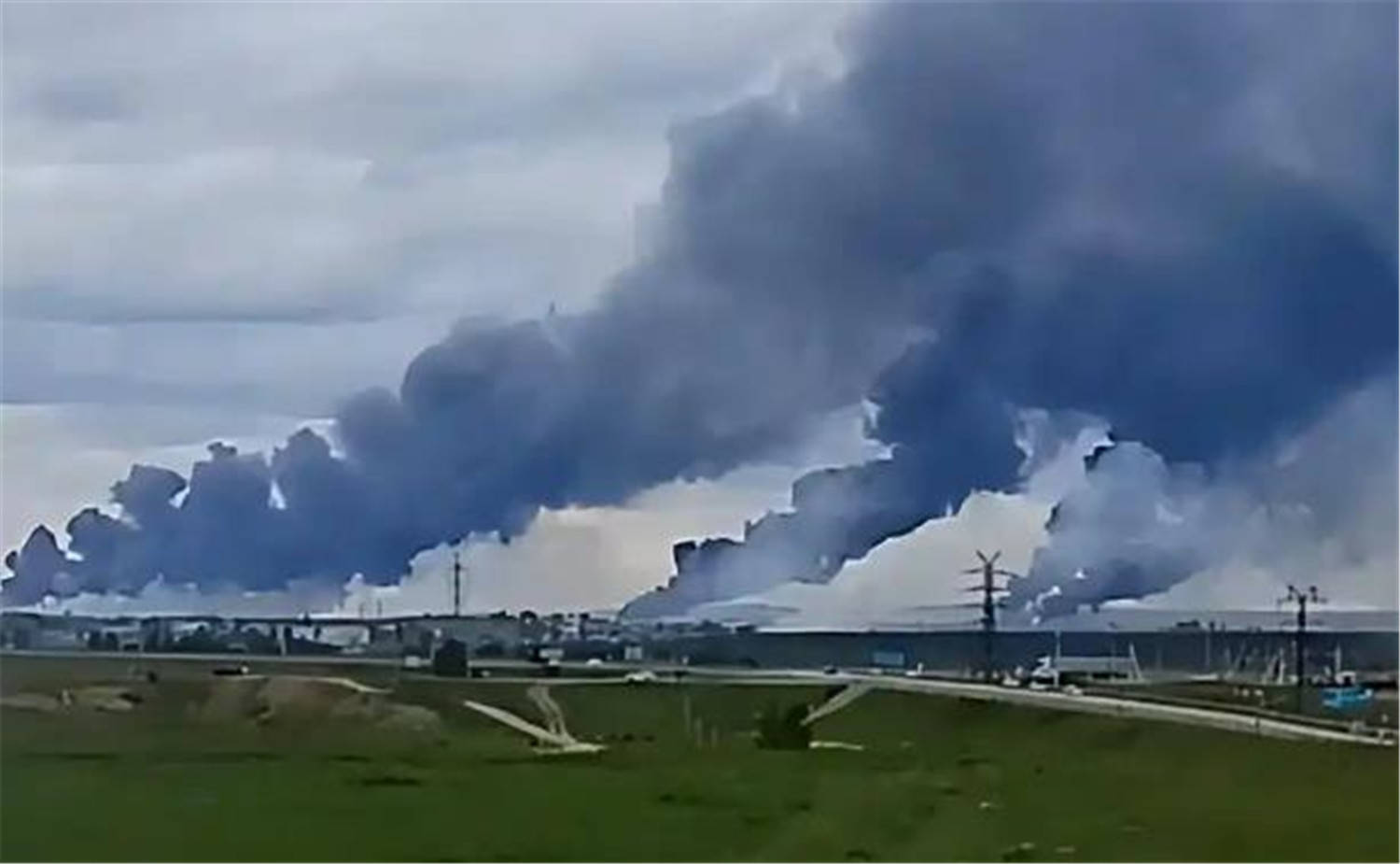 俄战略军机被炸，真相终于大白，中美这次被都乌方无耻上了一课