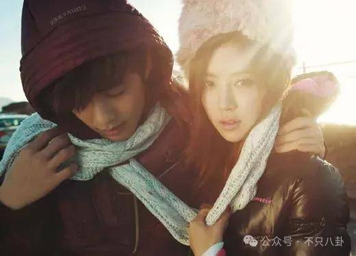 自曝与丈夫经常吵架？但怎么感觉她是在变相秀恩爱呢<strong></p>
<p>虚拟币FN</strong>！