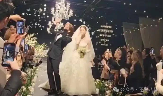 自曝与丈夫经常吵架？但怎么感觉她是在变相秀恩爱呢<strong></p>
<p>虚拟币FN</strong>！