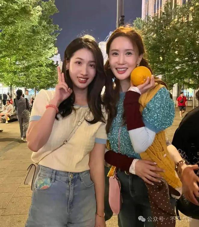 自曝与丈夫经常吵架？但怎么感觉她是在变相秀恩爱呢<strong></p>
<p>虚拟币FN</strong>！