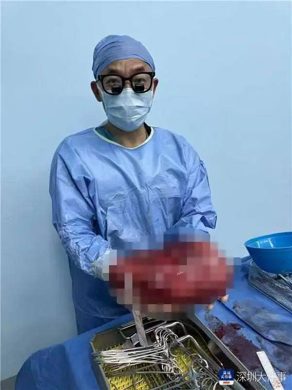 店员试衣间里一句警告<strong></p>
<p>op虚拟币</strong>,竟救了17岁少女!一家人火速赶到深圳