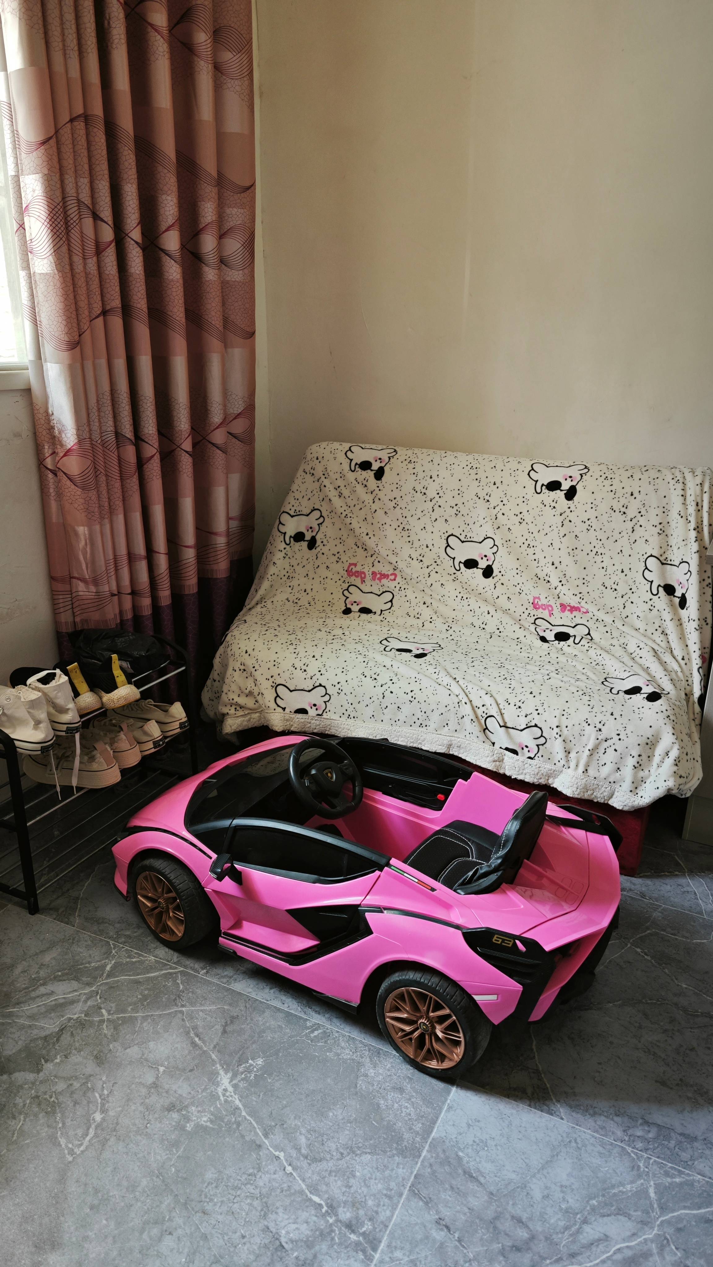 00后女孩醉驾时速174公里撞死3人<strong></p>
<p>虚拟榴莲币</strong>，逝者母亲：我每天都活在痛苦中