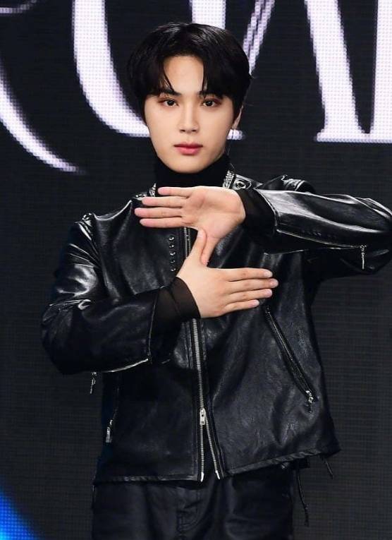 韩媒曝周鹤年与明日花绮罗发生一夜情<strong></p>
<p>虚拟榴莲币</strong>!涉嫌性交易行为