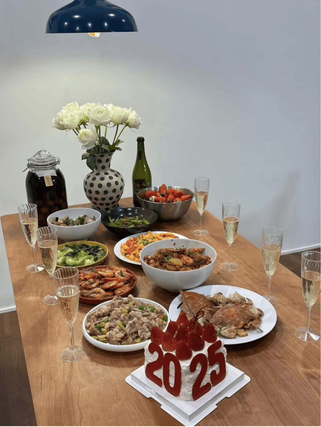 “包月800<strong></p>
<p>虚拟币杀猪</strong>，不谈恋爱”，上门做饭的年轻人有多抢手