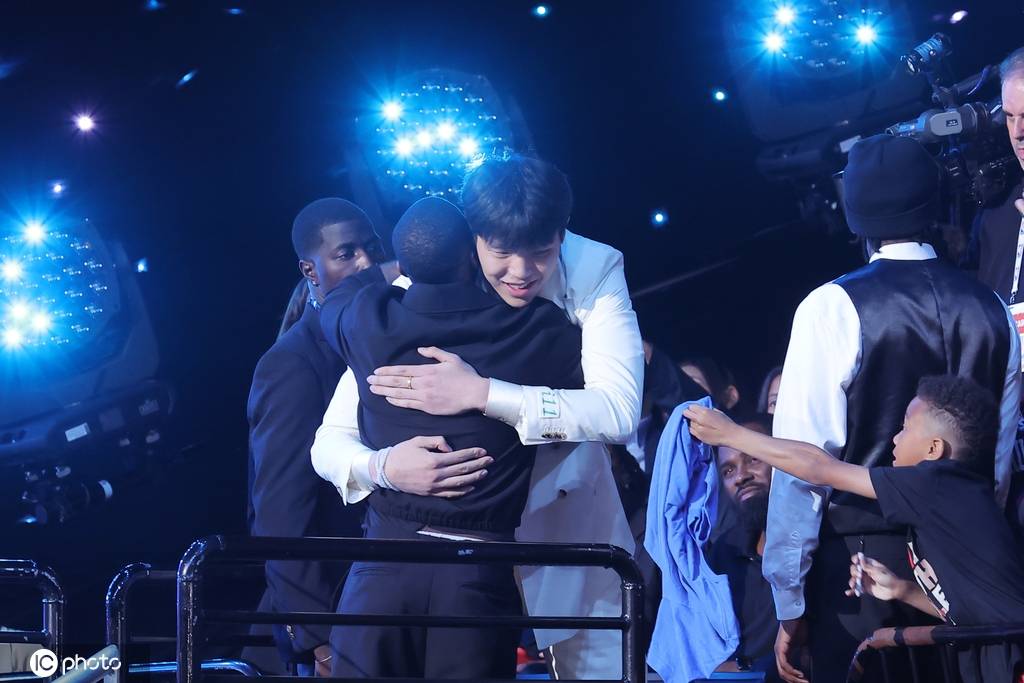 杨瀚森为何超预期被选中<strong></p>
<p>虚拟币存量</strong>?开拓者内线扎堆是压力也是动力