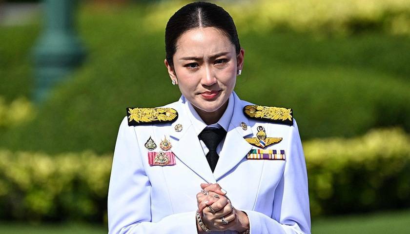 被暂停泰国总理之职，佩通坦提前布局将继续任内阁部长