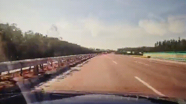 突发！64岁男子开车时低头看手机<strong></p>
<p>mk虚拟币</strong>，致3死3伤！提醒：勿“分心驾驶”！上海已启用无人机严查！