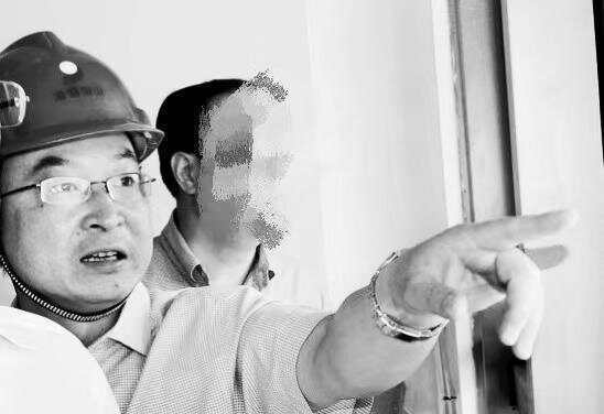 百亿市值上市公司董事疑似坠楼去世<strong></p>
<p>虚拟gk币</strong>,年仅54岁