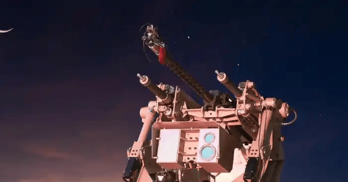 人类史上首次!俄军人向机器人部队投降<strong></p>
<p>各大虚拟币</strong>,由无人机押送收押为战俘