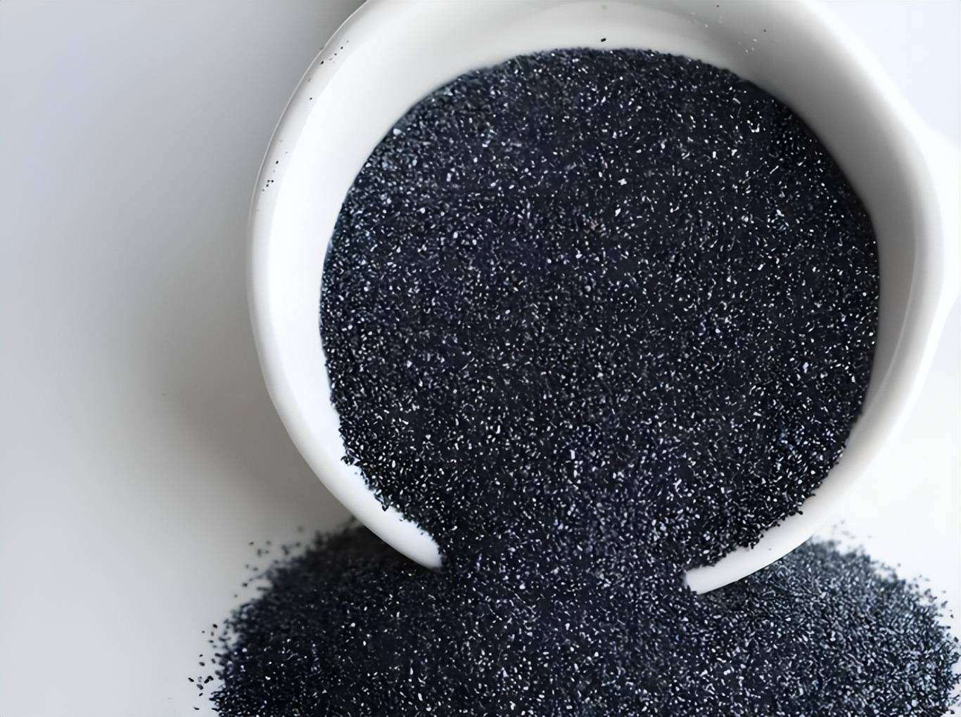 “碳化硅雷达”闹剧轰轰烈烈<strong></p>
<p>各大虚拟币</strong>,于北辰的内地门徒越来越多