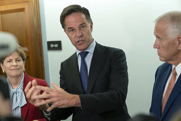 北约秘书长宣称：中国、印度和巴西等国若继续与俄罗斯做生意<strong></p>
<p>nq虚拟币</strong>，可能会受到“二级制裁”