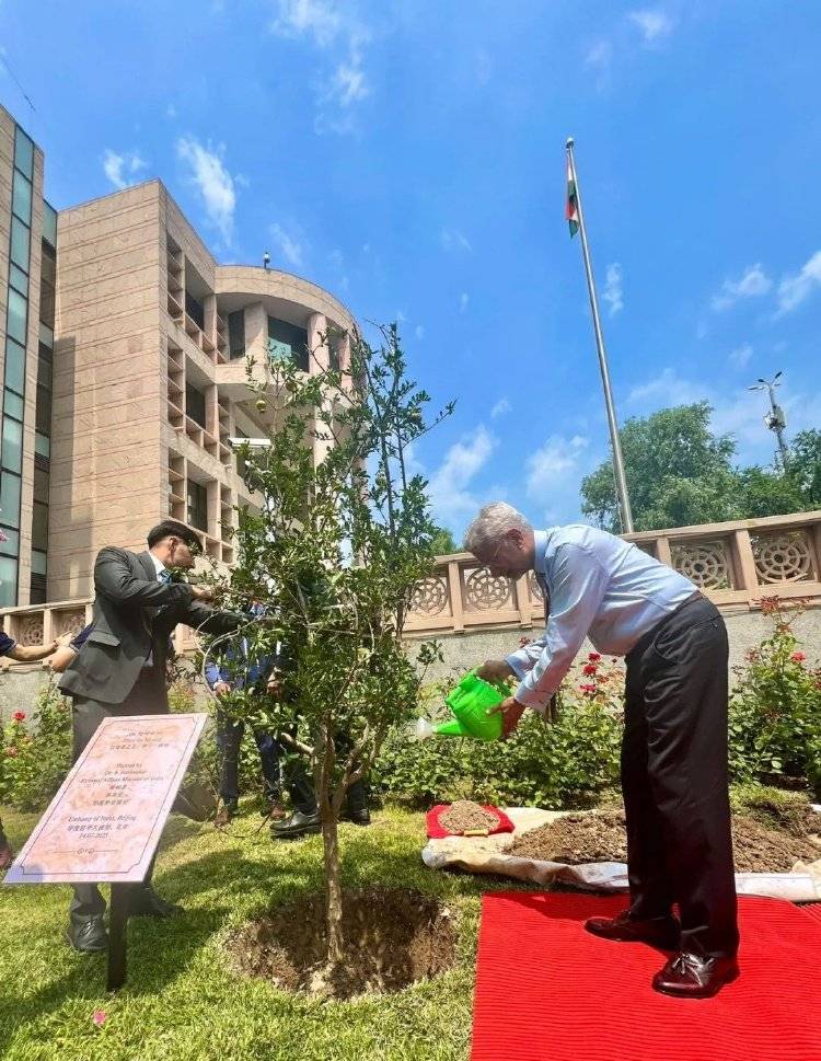 叫中国名字<strong></p>
<p>跨国虚拟币</strong>,娶日本妻子,5年没见的印度外长来了