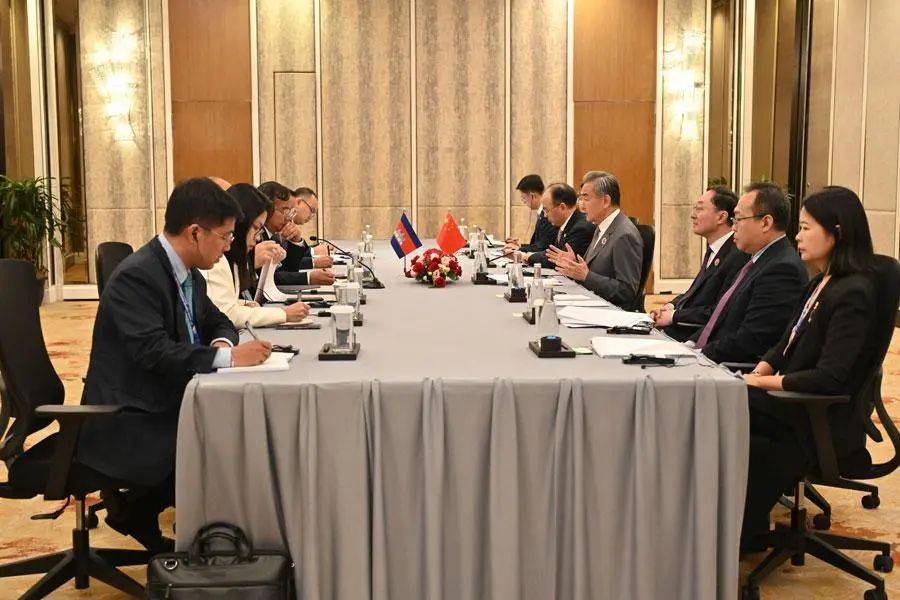 4比2<strong></p>
<p>跨国虚拟币</strong>，泰国最新民调出炉，佩通坦想官复原职，中方说了句公道话