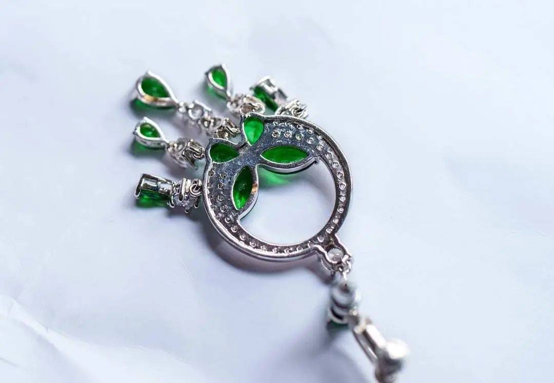 黄杨钿甜父母回应网络争议:“天价耳环”实际100多元<strong></p>
<p>跨国虚拟币</strong>,别墅不是自家的,只是路过拍照