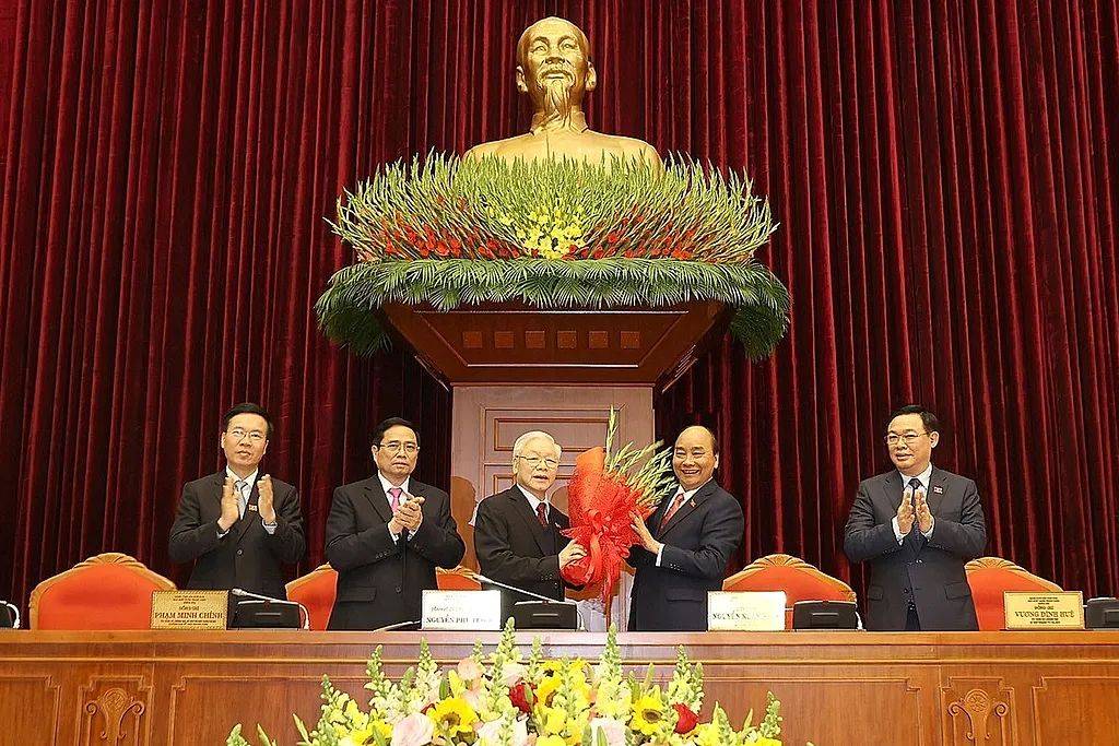 越南多名前国家领导人<strong></p>
<p>MR虚拟币</strong>，为何辞职后被加重处分？