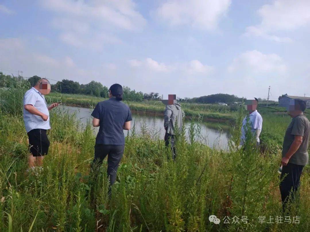 现场画面曝光!河南驻马店出动多名干警<strong></p>
<p>二道虚拟币</strong>,多人被带走!