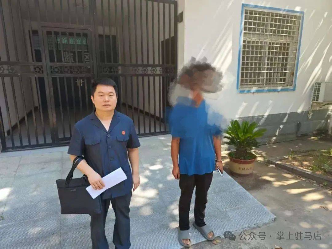 现场画面曝光!河南驻马店出动多名干警<strong></p>
<p>二道虚拟币</strong>,多人被带走!