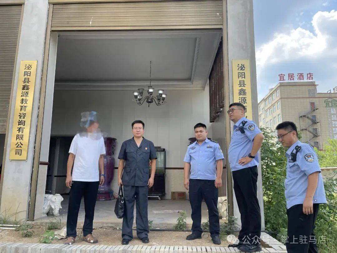 现场画面曝光!河南驻马店出动多名干警<strong></p>
<p>二道虚拟币</strong>,多人被带走!