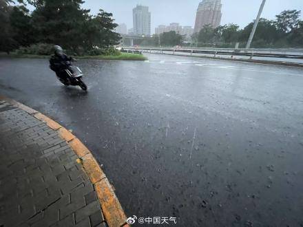 北京七区已现暴雨或大暴雨 早高峰城区及北部地区仍有明显降雨 注意出行安全<strong></p>
<p>求购虚拟币</strong>！