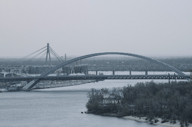 俄乌重大转折点来了？基辅内部抗议内讧之际<strong></p>
<p>虚拟币门派</strong>，俄军渗透部队的伏击，正撕裂乌克兰东部最后的防线