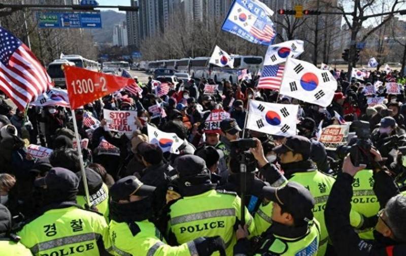 中国驻韩大使馆遭到袭击<strong></p>
<p>河源虚拟币</strong>,韩国警方对此视而不见,李在明为何选择保持“沉默”?