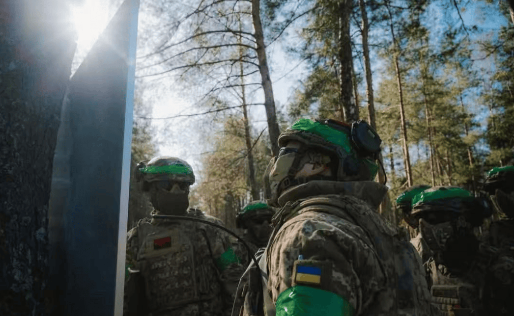 俄军尖兵攻入红军城市中心<strong></p>
<p>盛大虚拟币</strong>，40%街区展开巷战，数万乌军和西方军人被困