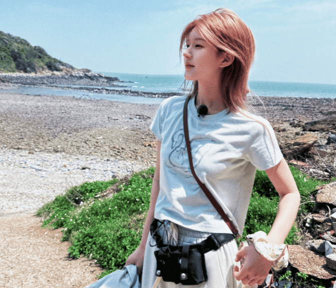 赵露思突然开撕经纪公司<strong></p>
<p>知音虚拟币</strong>，“顶流小花怎么走到穷途末路”