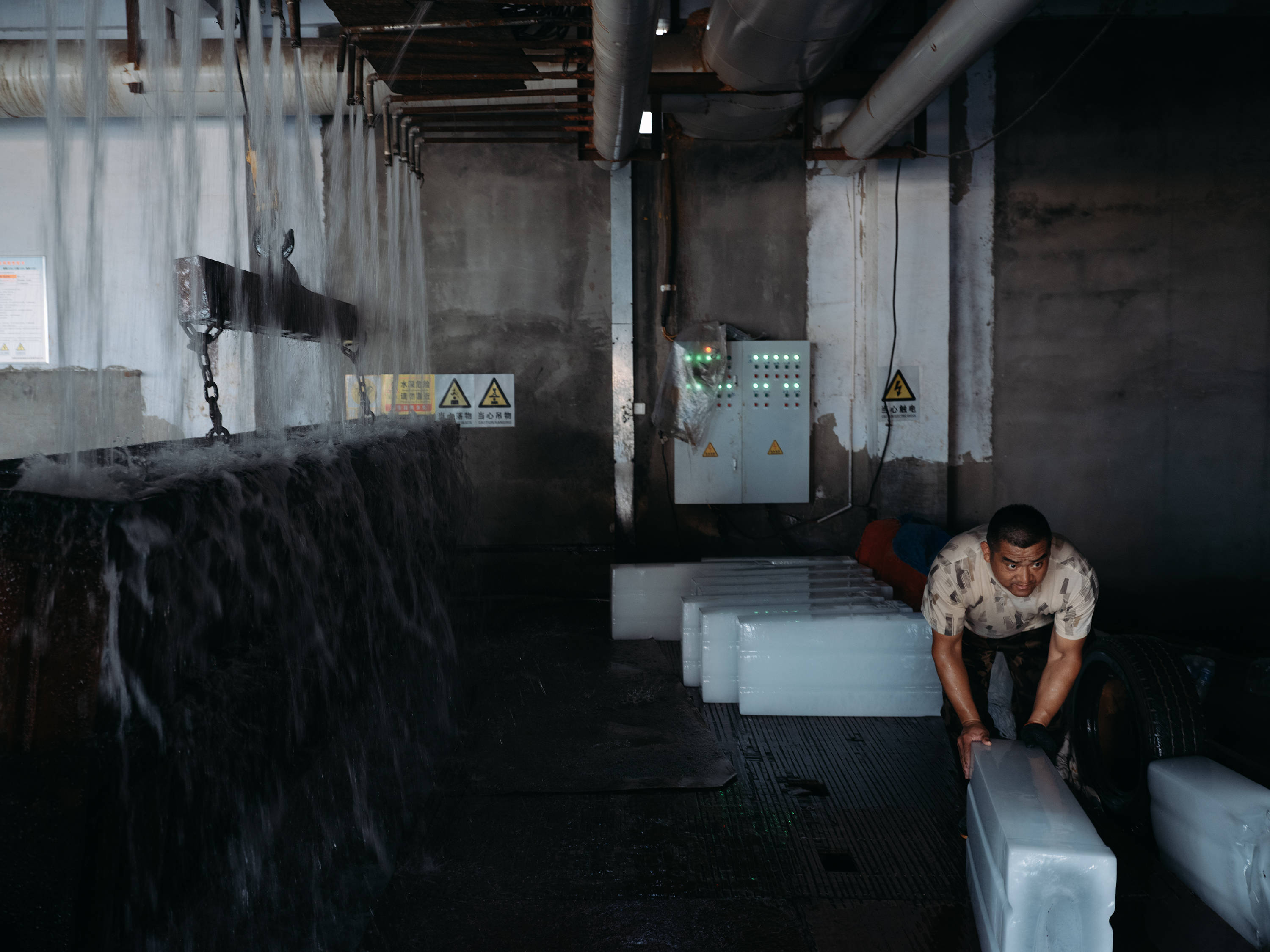 建筑工地申请不到6块冰 59岁工人中暑失业