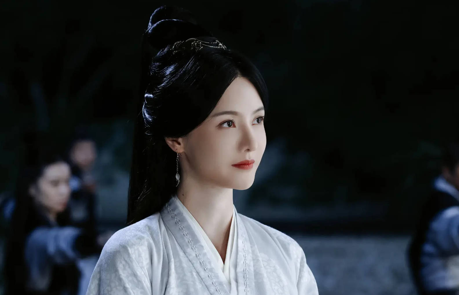 张芷溪再发文喊话银河酷娱:何必对条款视而不见<strong></p>
<p>ba虚拟币</strong>,那就法院见!