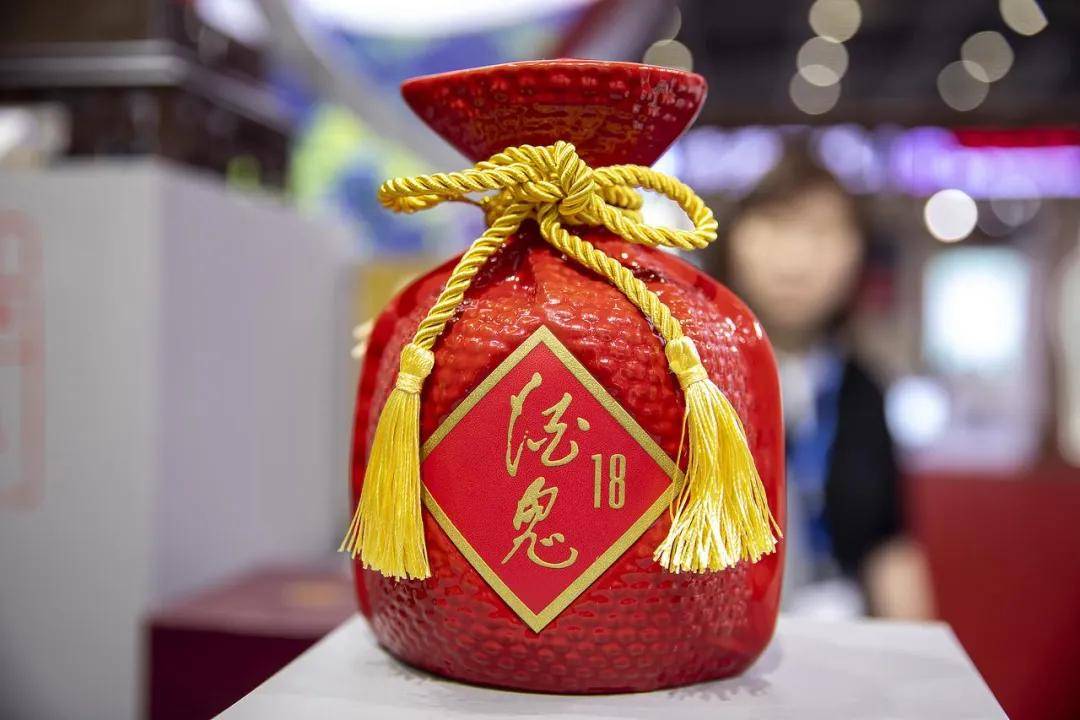 一瓶200元<strong></p>
<p>ba虚拟币</strong>，黄牛涌入胖东来抢酒