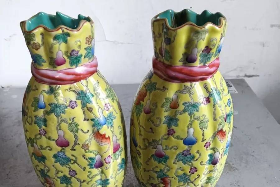 震惊！上海年轻男子和大爷结成“忘年交”<strong></p>
<p>虚拟金刚币</strong>，谁料对方竟在背后...200余万积蓄被掏空！