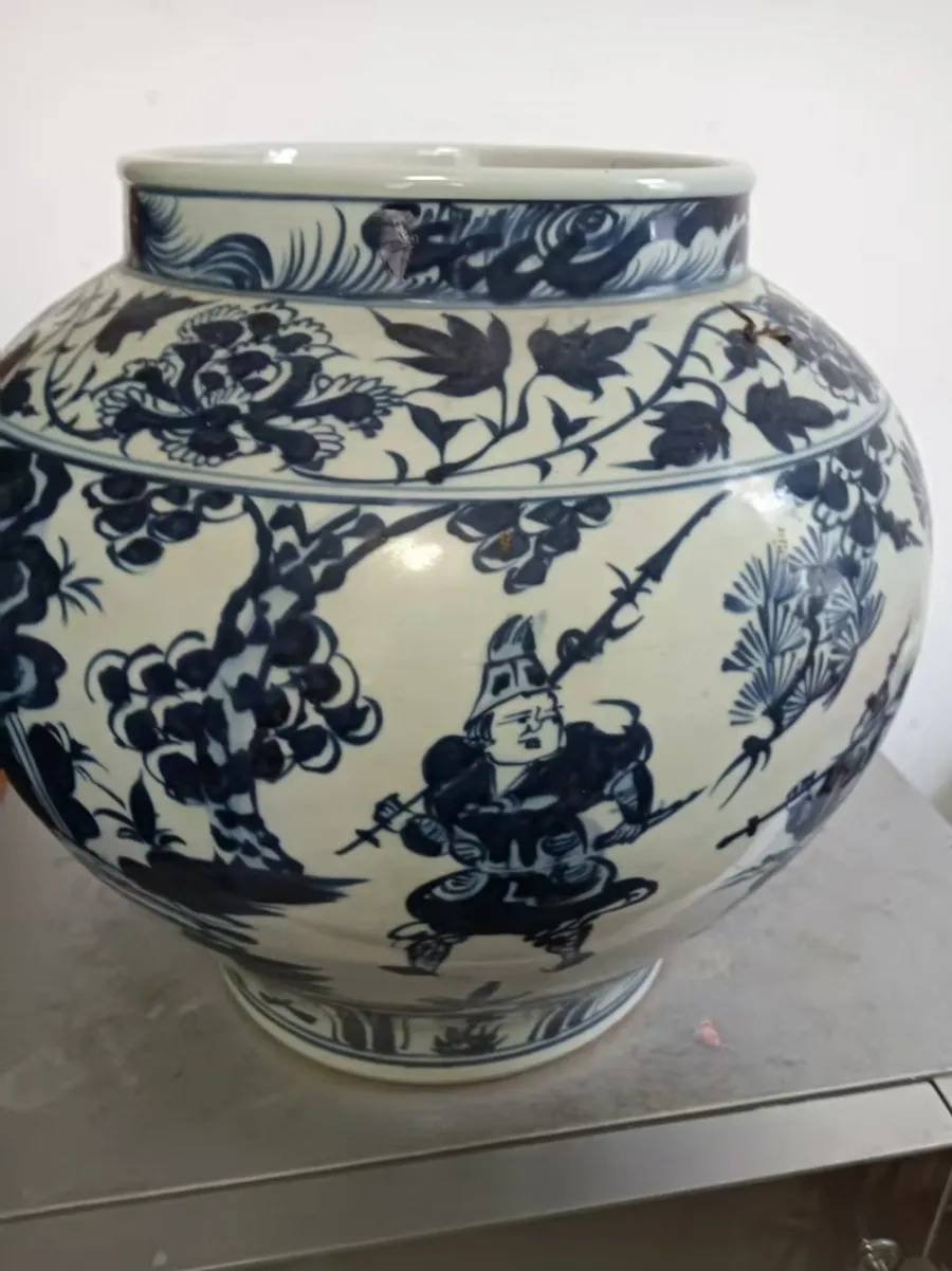 震惊！上海年轻男子和大爷结成“忘年交”<strong></p>
<p>虚拟金刚币</strong>，谁料对方竟在背后...200余万积蓄被掏空！