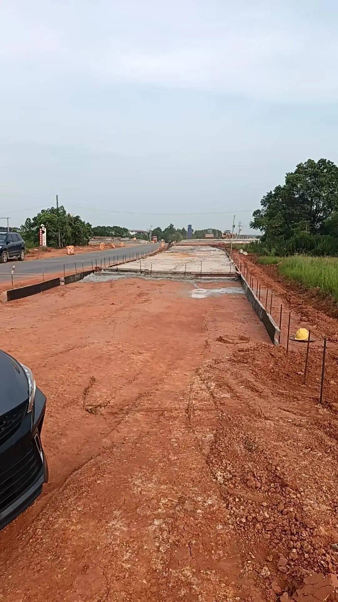 54岁农民工在工地附近如厕被气枪击杀<strong></p>
<p>虚拟金刚币</strong>，肇事者自首，用工单位愿补偿25万，家属发声