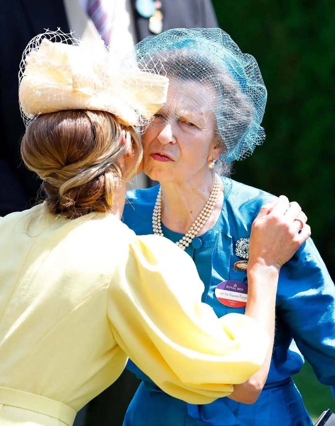 45岁离异带娃女护士嫁英国王室<strong></p>
<p>虚拟金刚币</strong>,比短剧更精彩!