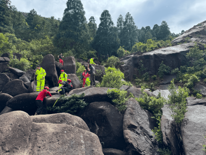 紧急寻人<strong></p>
<p>出借虚拟币</strong>!男童参加夏令营山上走失!最新进展→